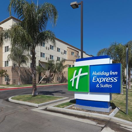 Holiday Inn Express & Suites Bakersfield Central By Ihg Eksteriør billede