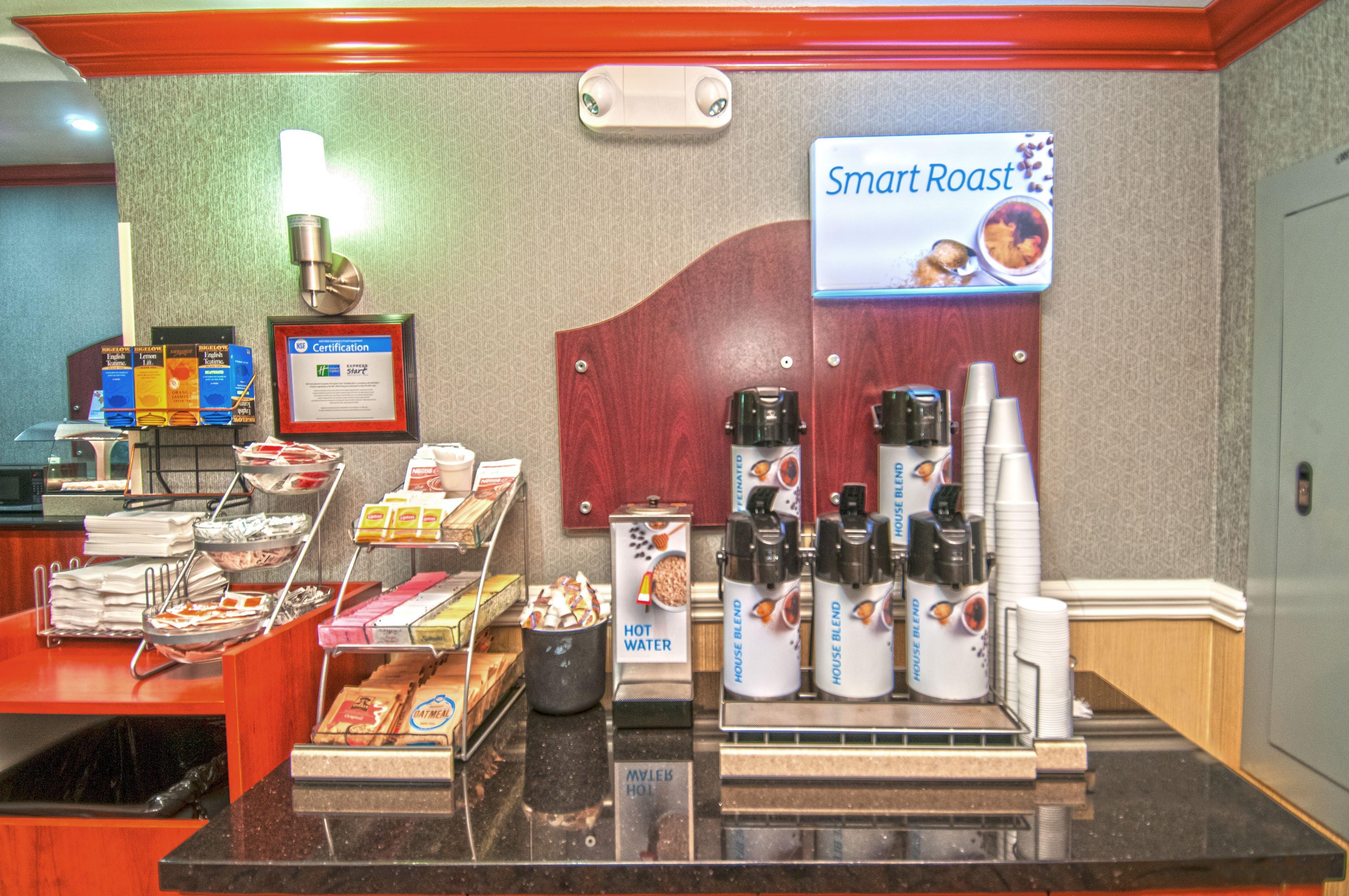 Holiday Inn Express & Suites Bakersfield Central By Ihg Eksteriør billede