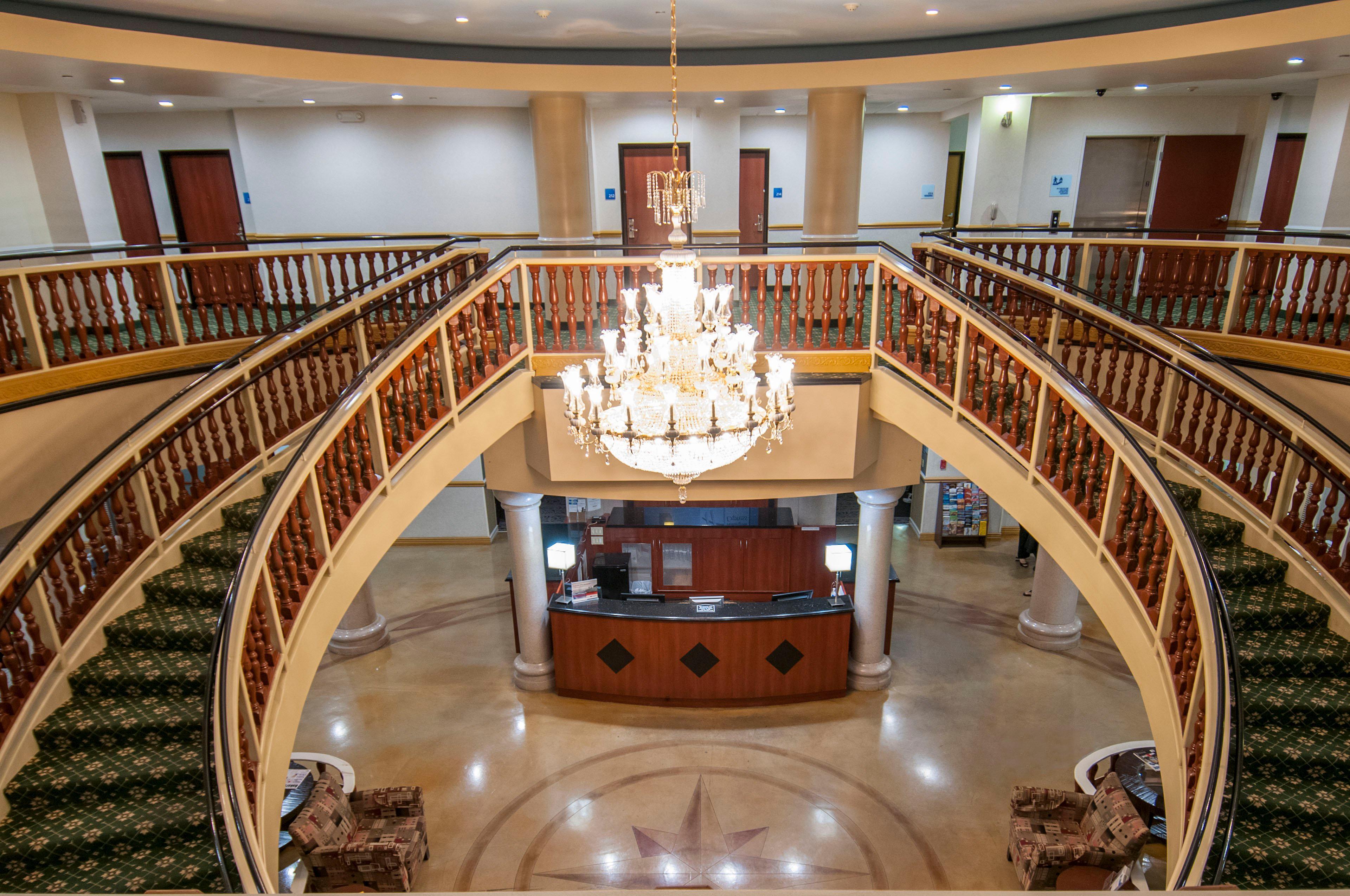 Holiday Inn Express & Suites Bakersfield Central By Ihg Eksteriør billede