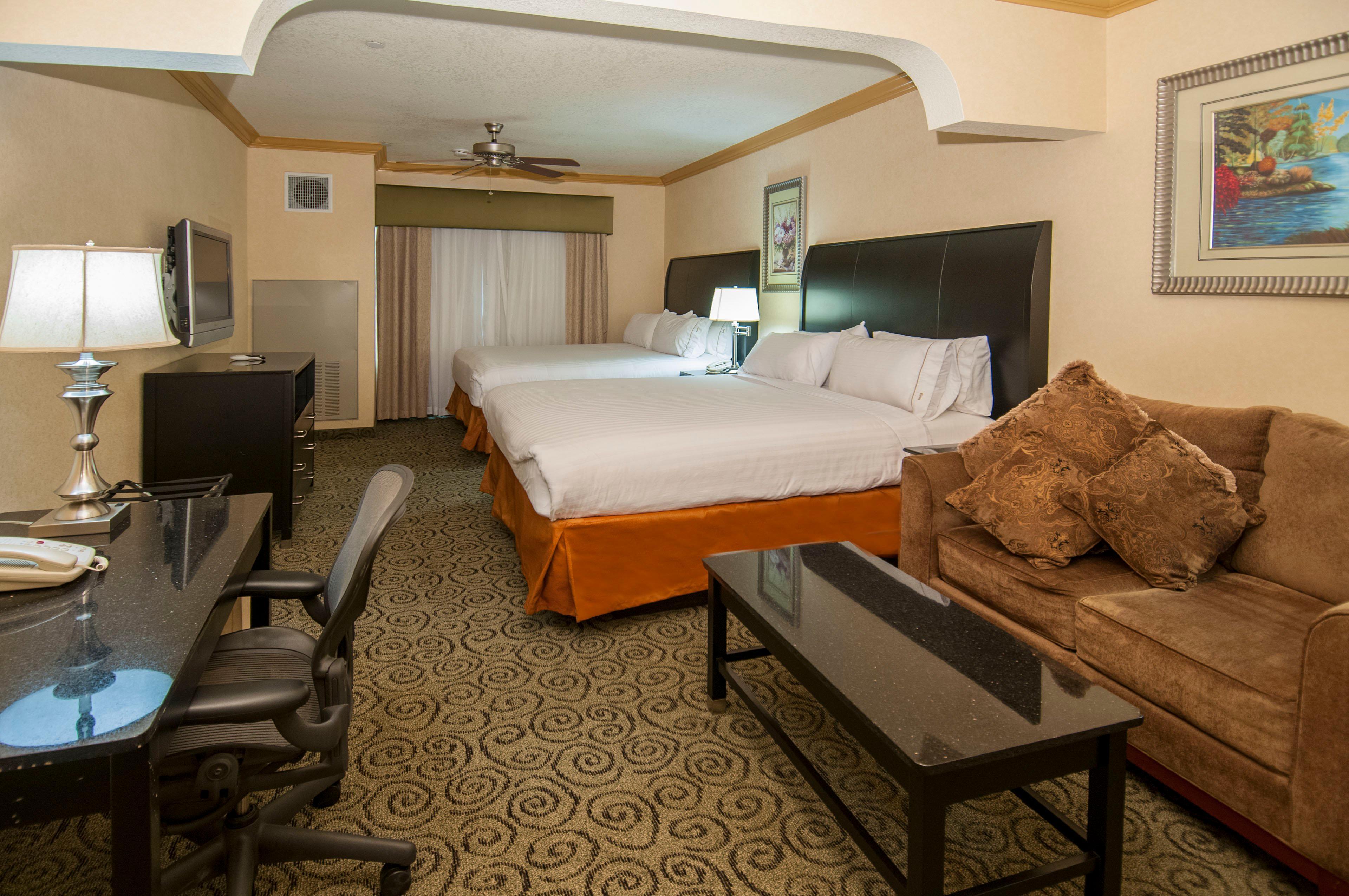 Holiday Inn Express & Suites Bakersfield Central By Ihg Eksteriør billede