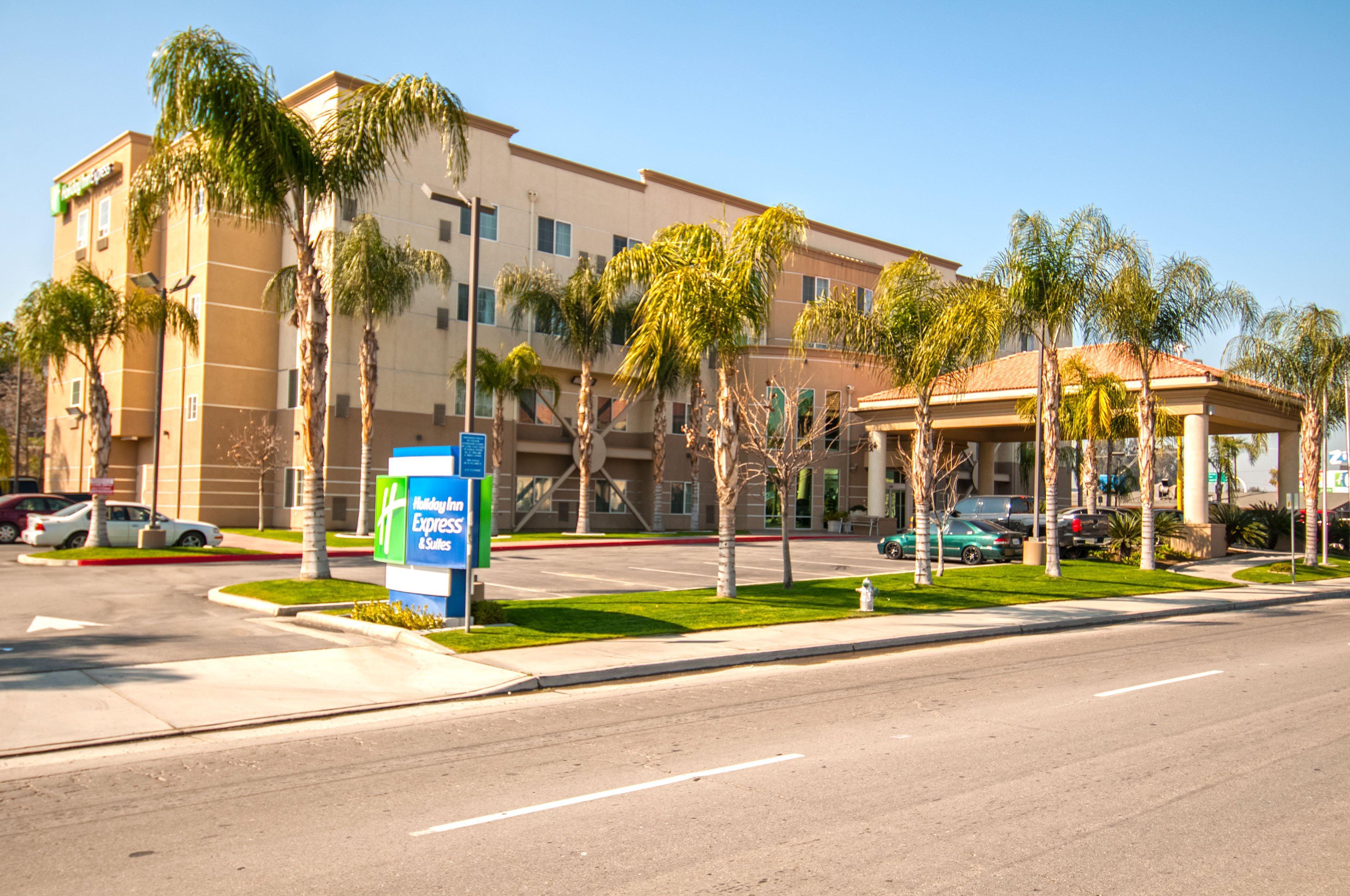 Holiday Inn Express & Suites Bakersfield Central By Ihg Eksteriør billede