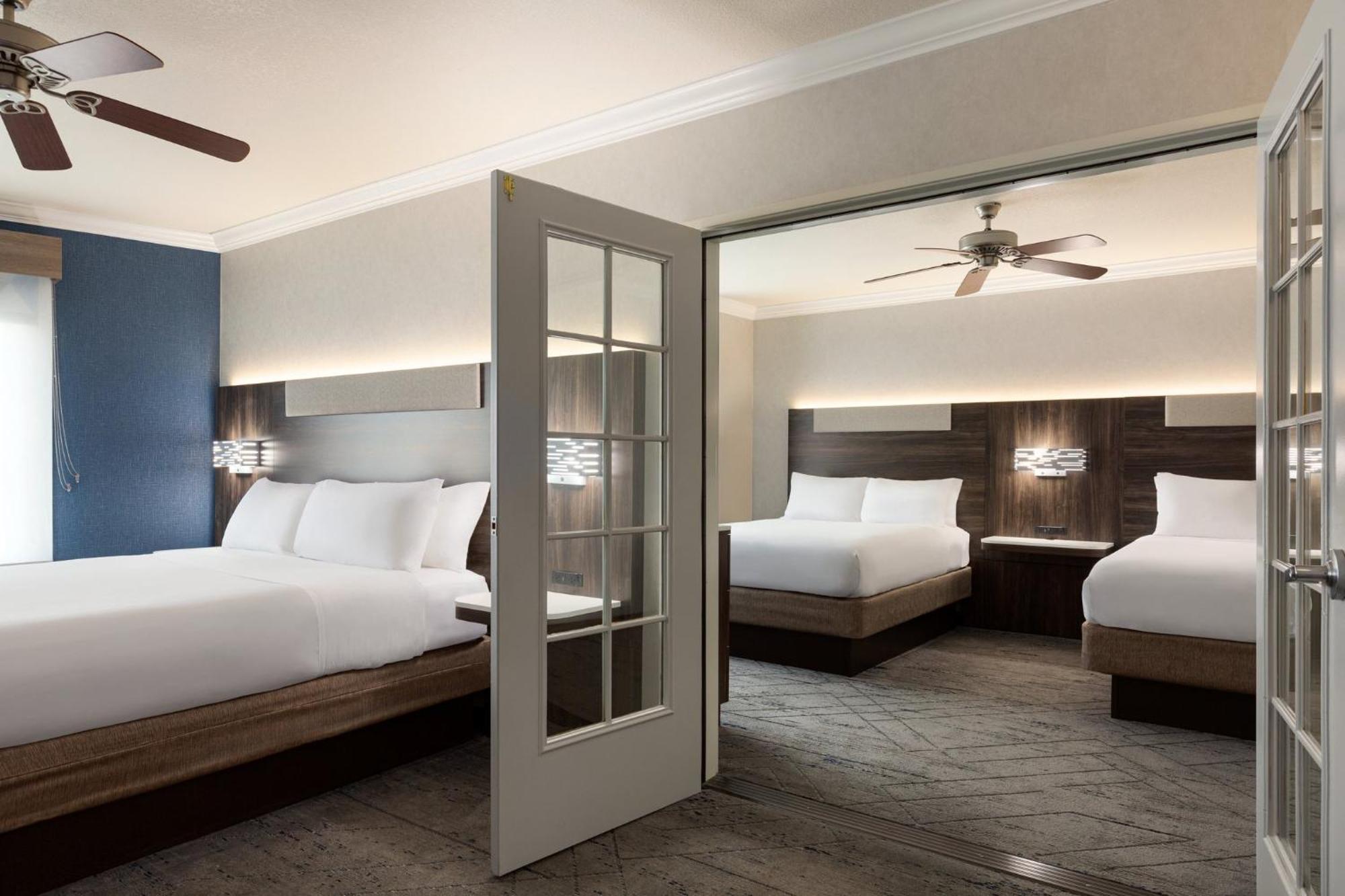 Holiday Inn Express & Suites Bakersfield Central By Ihg Eksteriør billede