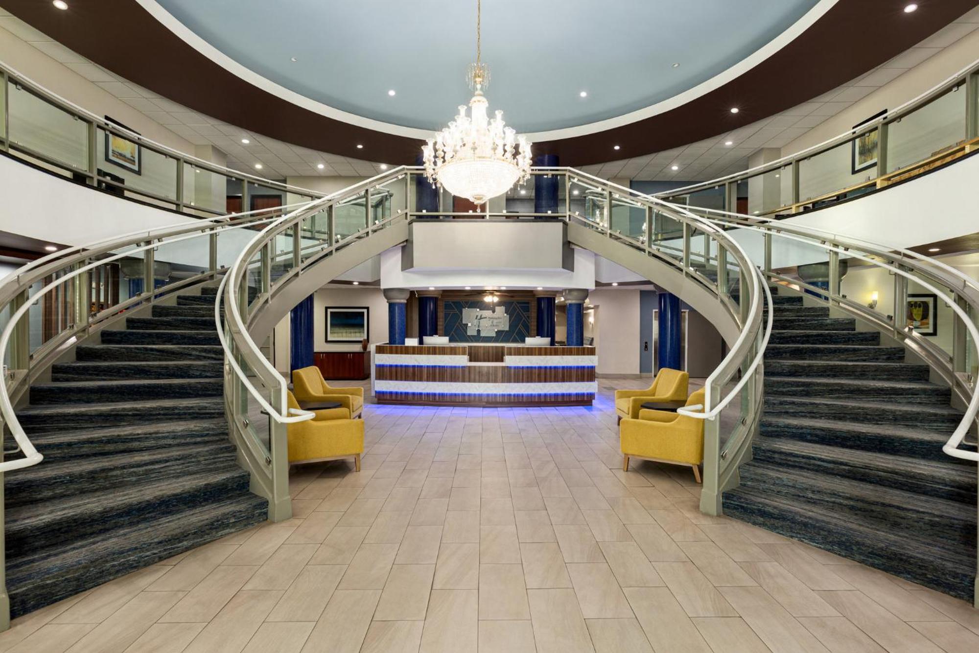 Holiday Inn Express & Suites Bakersfield Central By Ihg Eksteriør billede